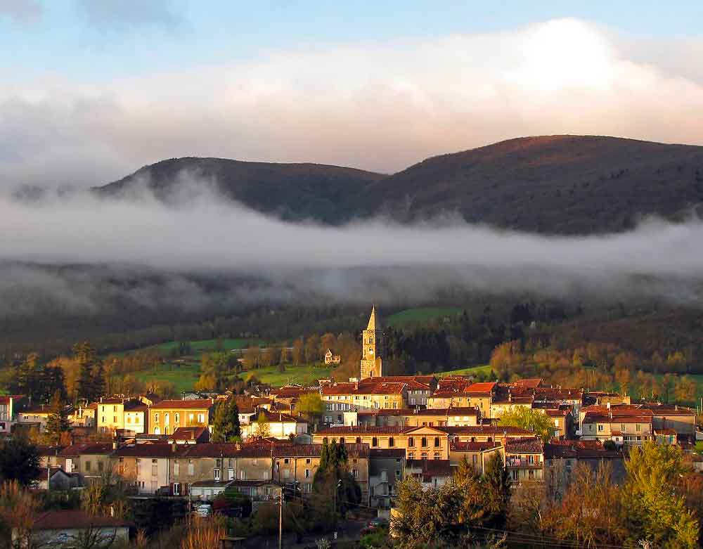 clocher-saint-amant-soult-black-mountain-trail